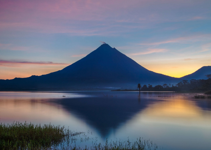 lever-de-soleil-volcan-arenal