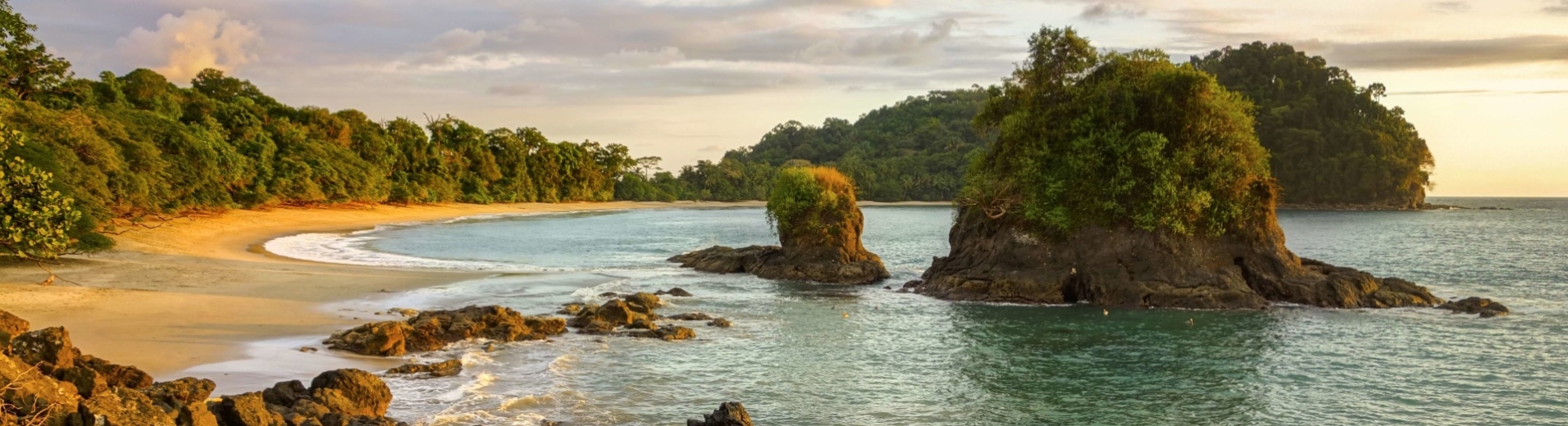 playa-espadilla-manuel-antonio