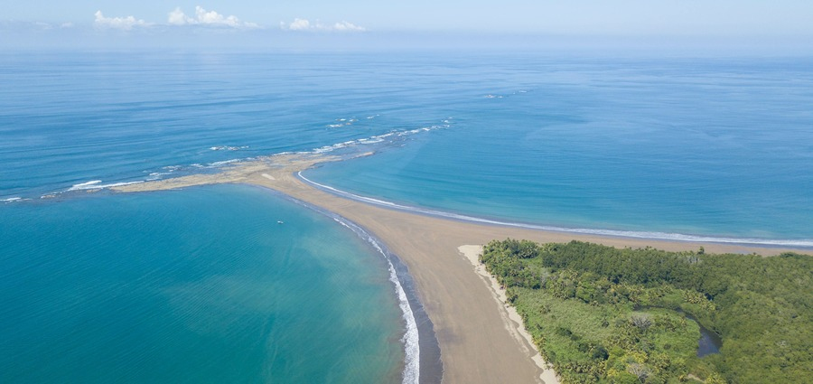 bahia-ballena-costa-rica